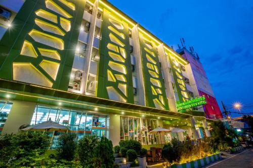 Hua Mak Hotel | Discover Lucky Green View: 4-Star Family-Friendly Retreat