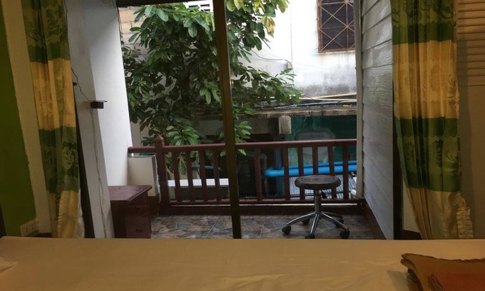 Ko Phi Phi House | Cozy Lucky Guesthouse with Family-Friendly Amenities