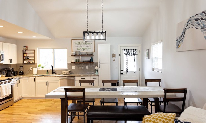 Erlanger House | Discover Lucky Kentucky Ranch Home Near Ark & Creation Museum