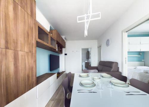 Zorzino Apartment | LUCKY LAKE HOUSE - Free Wi-Fi and Private Parking Included