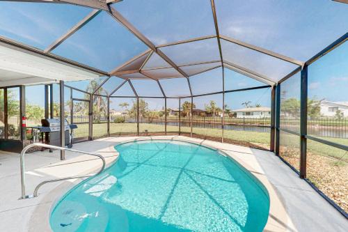 Oakland Hills House | Relax at Lucky One Coastal Retreat with Pool & Pet-Friendly Stay
