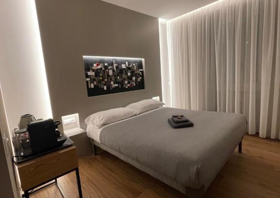 Quartiere XVII Trieste House | Exceptional Stay at LUCRINO 45 by Ale Accommodation