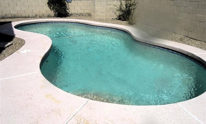 Roseview House | Inviting Oasis: Lucy's Surprise with Private Pool & Kids' Fun