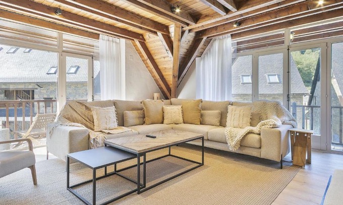 Arties Apartment | Family-Friendly Escape at Luderna - Dúplex Aiguamog