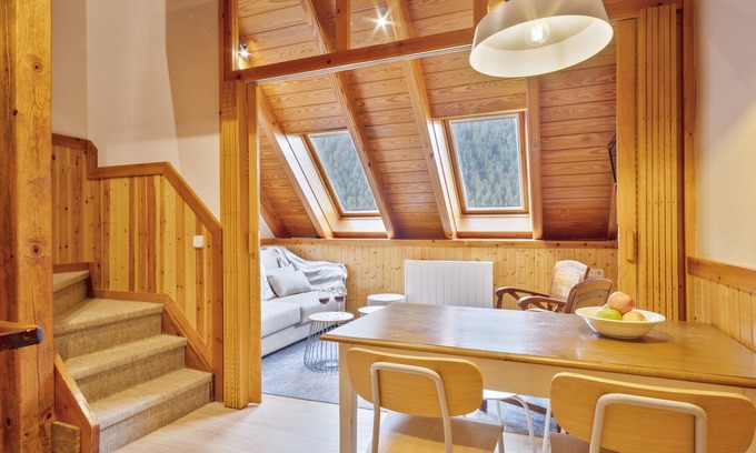 Baqueira Apartment | Discover Luderna - Dúplex Cap de Aran D3 with Spa & Kitchen