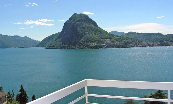 Lugano Apartment | Experience Lugano: Panoramic Views Near the City Center
