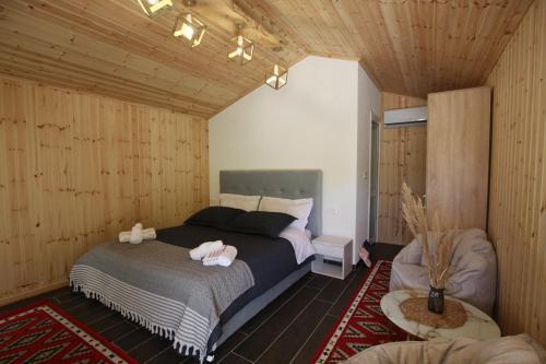 Tirana Cabin | Exceptional Lugina e Shengjergjit: 4-Star Family Retreat