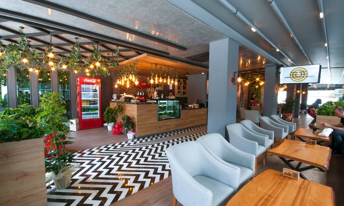 Gaziemir Hotel | Discover Luis Otel: Family-Friendly Stay with Great Amenities