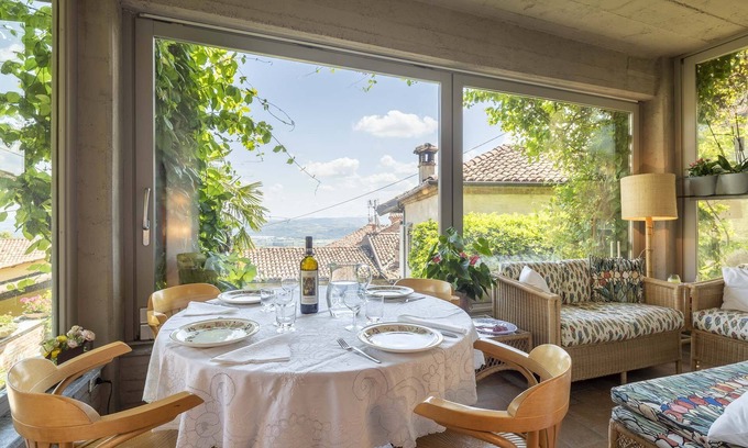 Guarene House | Experience Luisa's Smile: 16th Century Charm Near the Castle