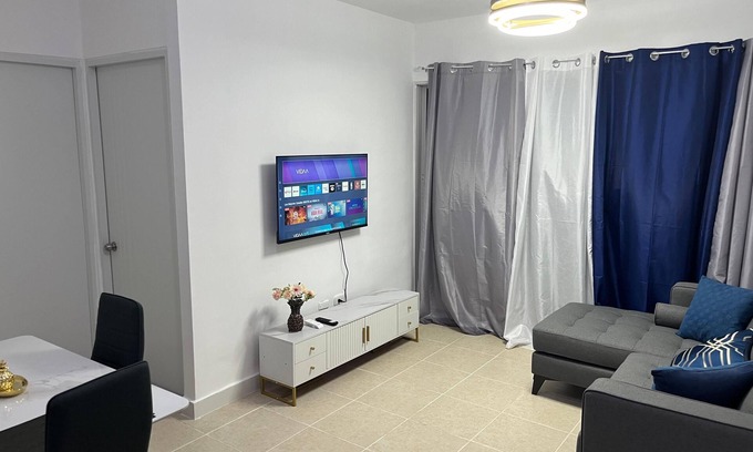 Santo Domingo Este Apartment | Urban Retreat: Experience the City in Comfort