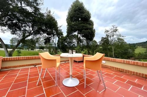 Choconta House | Cozy Cabaña at Represa del Sisga with BBQ & Free WiFi