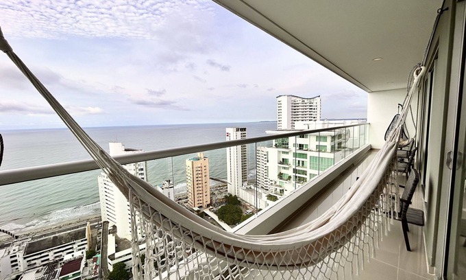 Castillogrande Apartment | Beautiful Oceanfront Apartment with Family & Pet Amenities