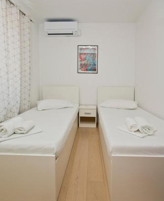 Hvar Old Town Hostel | Guest-Approved Luka's Lodge: Cozy Hostel with Kitchen