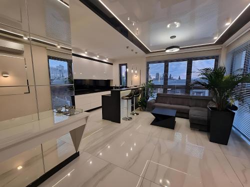 Kielce Apartment | Elegant Glamour Apartment - Family-Friendly 4-Star Retreat