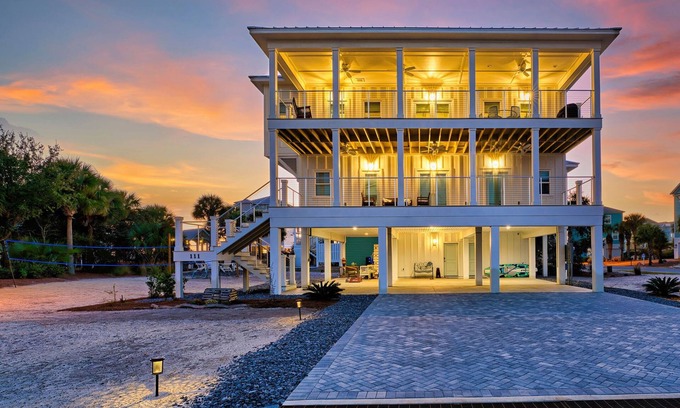 Seagrass House | Lulus Beach House- Volleyball Court, North Cape