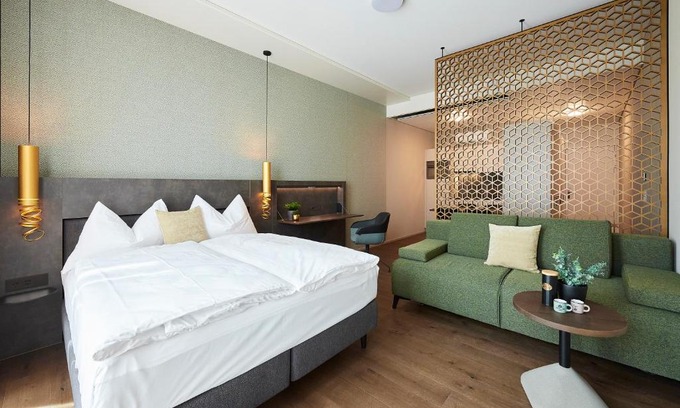 Schenkon Apartment | Explore Comfort at Lumen Apartments with Great Amenities