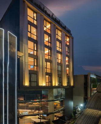 Bang Na Hotel | Discover Lumen Bangkok Udomsuk Station - Guest Rated 9.2/10