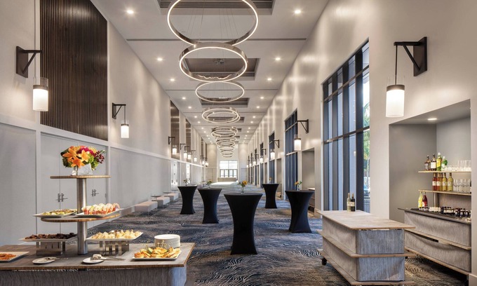 Downtown Historic District Hotel | Discover Luminary Hotel & Co. with Pool and Restaurant