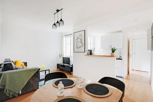 Epinettes Apartment | Comfortable 2-Room Retreat in Batignolles, Pet Friendly