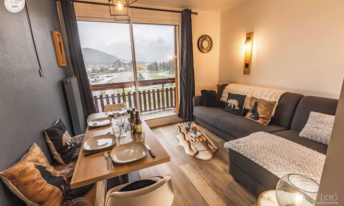 Saint-Etienne-en-Devoluy Apartment | Renovated Studio with Breathtaking Mountain Views & Pool