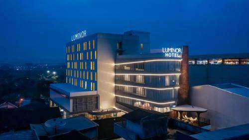 Purwokerto Hotel | Relax at Luminor Hotel Purwokerto with Pool & Restaurant