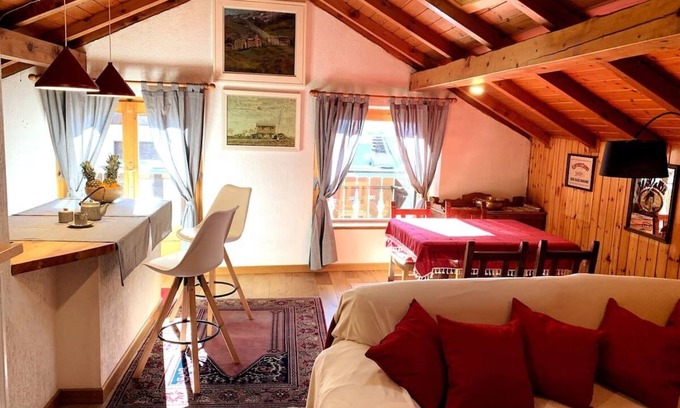 Bormio Apartment | Inviting Luminosa Mansarda in the Heart of Bormio