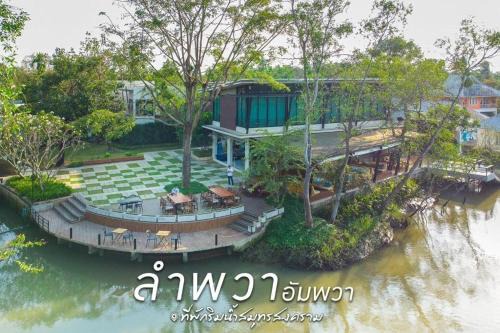 Khlong Khoen Resort | Relax at Lumphawa Amphawa Resort with Pool and Dining