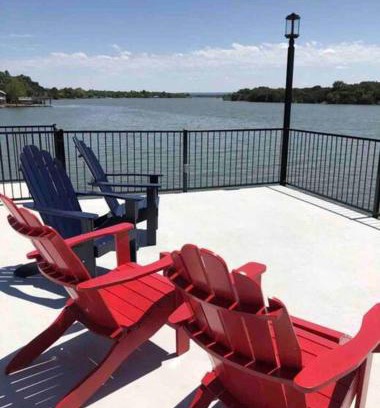 Marble Falls House | Experience Comfort at LUMU Lake House with Ocean Views
