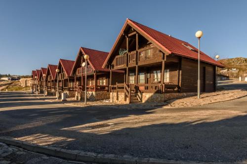 Penhas da Saude Resort | Experience Luna Chalets da Montanha - Ideal Family Retreat