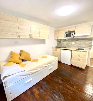 Cervinia Apartment | Cozy Luna's Apartment: Ski-In, Hot Tub & Perfect Location