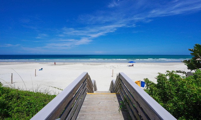Wilbur-By-The-Sea House | Oceanfront Retreat: LunaSea with Pool & Spa Amenities