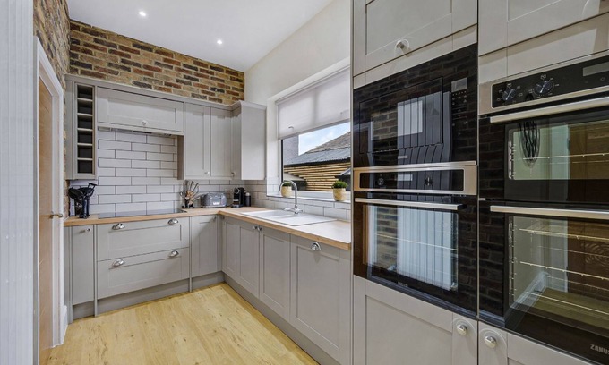 Newland Near Ulverston House | Family-Friendly Lund House in Ulverston with Great Amenities