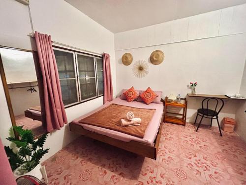 Ko Kood House | Oceanfront Lungkluay Homestay: Family-Friendly Escape