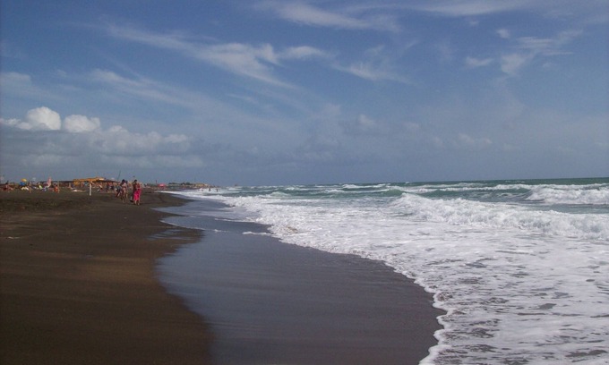 Ladispoli Apartment | Relaxing Stay at Lungomare, Steps from Rome's Attractions