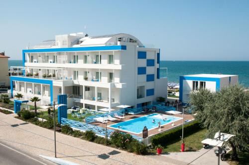 Misano Adriatico Apartment | Relax at Lungomare Residence with Oceanfront Amenities