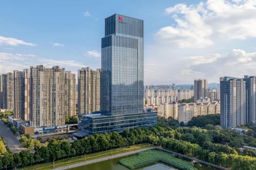 Luolong Hotel | Discover Luoyang Marriott Hotel - 5-Star Family Haven