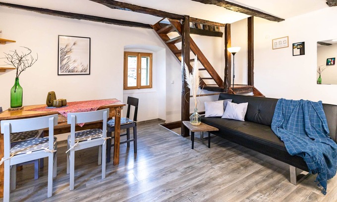 Lupoglav Cottage | Cozy Lupa Cottage in Idyllic Istrian Village Retreat