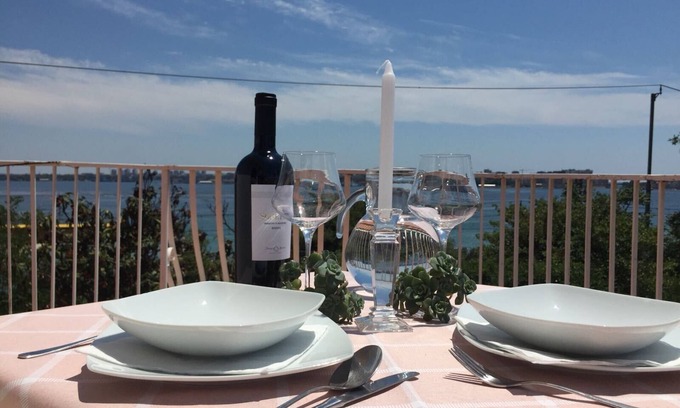 Taranto House | Cozy Lupus Inn with Pool and Oceanfront Views