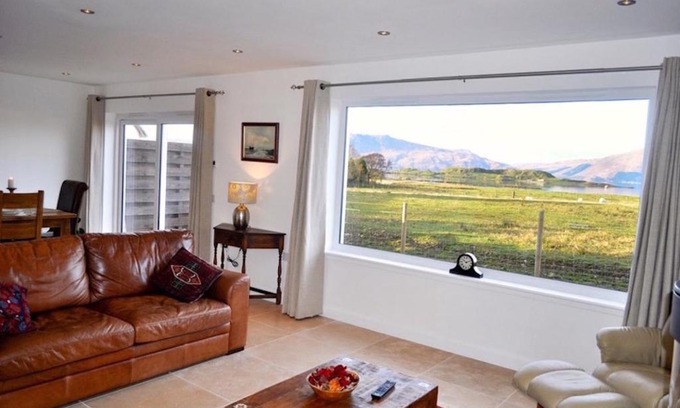 Appin House | Oceanfront Lurach House: 4-Star Family-Friendly Retreat