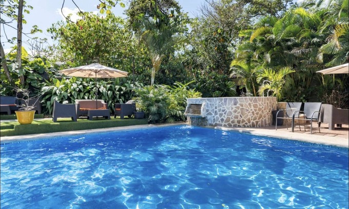Guacima House | Inviting Retreat for Families, Friends & Adventurers