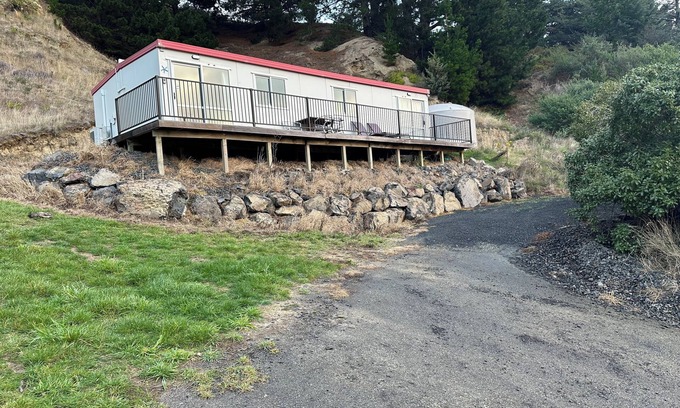 Akaroa House | Pet-Friendly Retreat at Lush and Sands, Takamatua