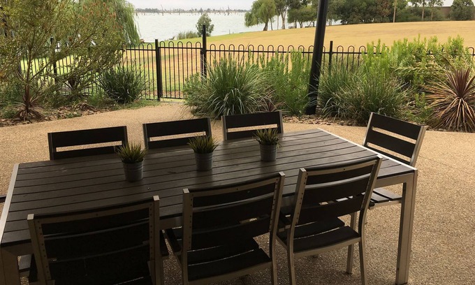 Yarrawonga House | Luton Waters - Yarrawonga
