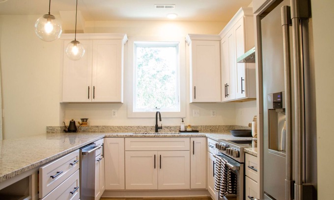 Batesville Apartment | Pet-Friendly Piedmont Place Suite 302 with Top Ratings!