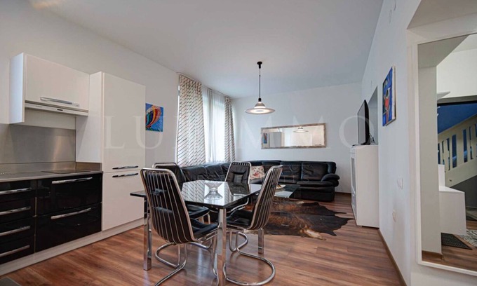 Sofia City Center Apartment | Lux 2-bedroom apartment in brilliant Sofia center with WiFi