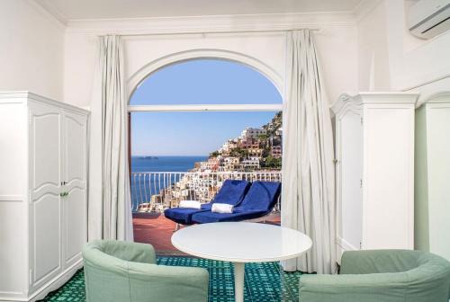 Liparlati Apartment | Lux 2BR Apartment in Positano View Terrace & Pool
