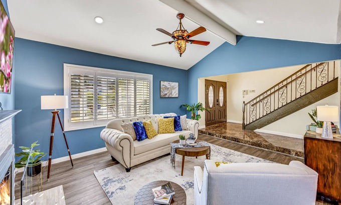 Estates at Canyon Crest House | Relaxing 5-Bedroom Retreat with Hot Tub & Breakfast Included