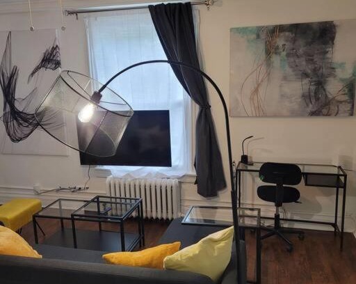 Beacon Apartment | Modern 2 BR Apartment with Free Parking & Pet-Friendly Stay