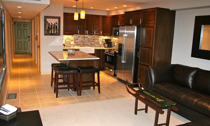 Frisco Condo | Deluxe Mountainside Condo with Pool and Lake View