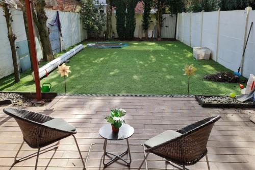Oosterveld Apartment | Cozy Apartment with Garden and Hot Tub for Your Getaway