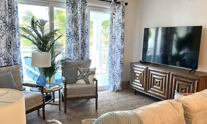 Maho Condo | Beautiful Maho Reef 1BR Suite with Oceanfront Views